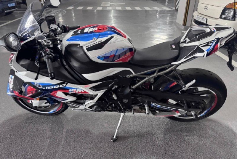 BMW S 1000 RR из Южной Кореи — фото 2 из 4