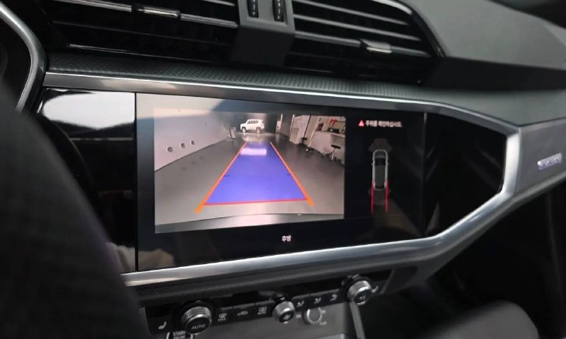 Audi Q3 из Южной Кореи — фото 8 из 10
