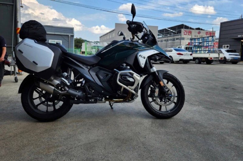 BMW R 1300 GS Option 719 из Южной Кореи — фото 1 из 4