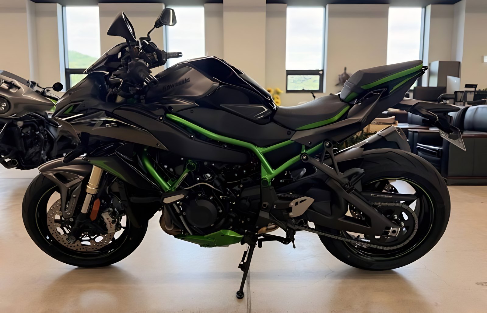 Kawasaki Z H2 SE из Южной Кореи — фото 3 из 4