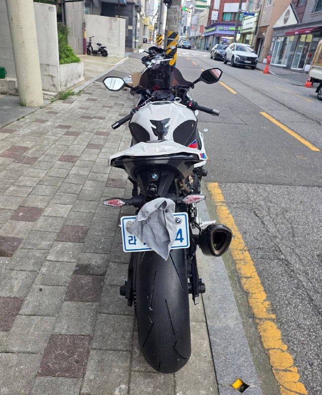 BMW S 1000 RR M Package из Южной Кореи — фото 2 из 4