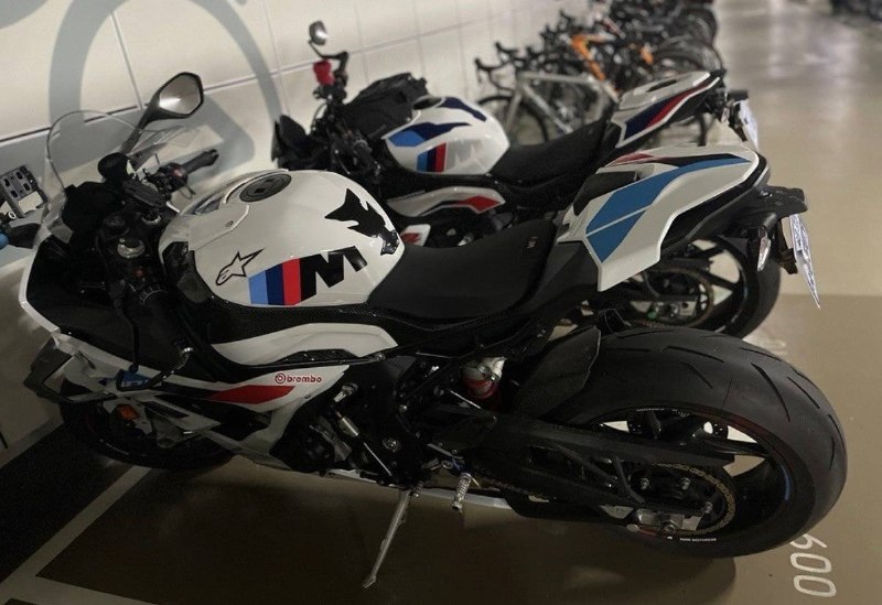 BMW S 1000 RR M Package Carbon Wheel из Южной Кореи — фото 1 из 2
