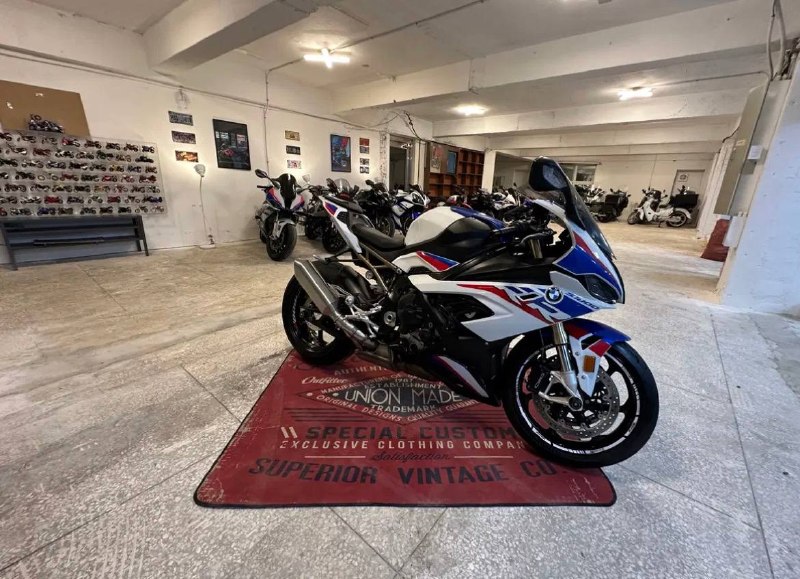 BMW S 1000 RR из Южной Кореи — фото 2 из 4