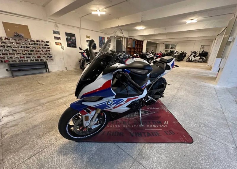 BMW S 1000 RR из Южной Кореи — фото 4 из 4