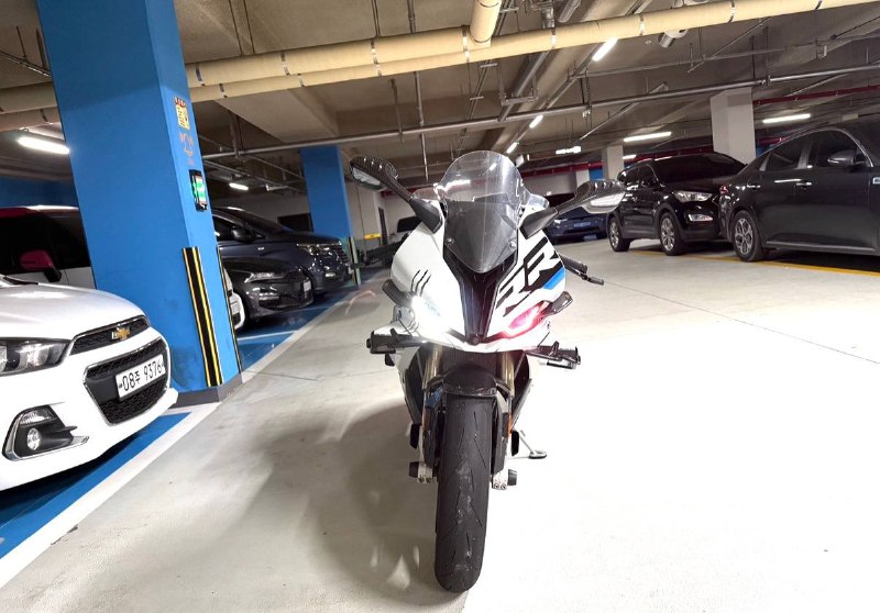 BMW S 1000 RR M Package из Южной Кореи — фото 3 из 4