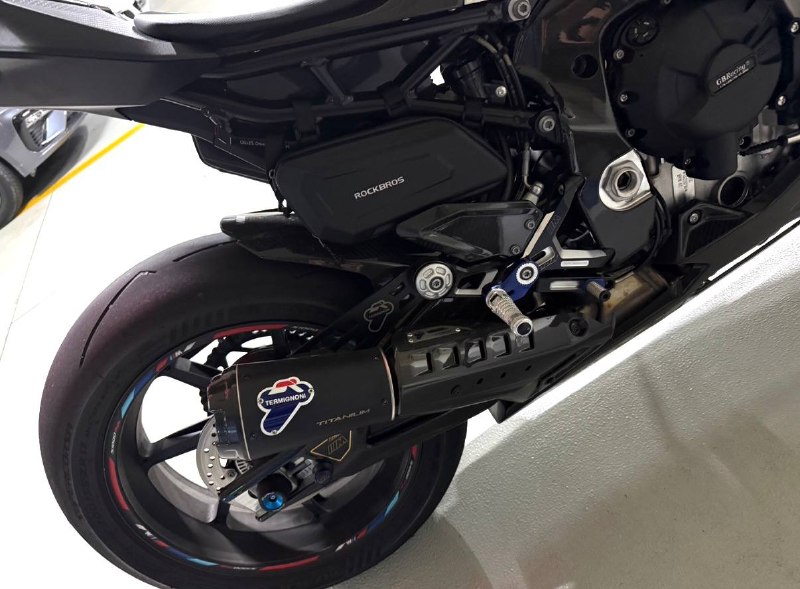 BMW S 1000 RR M Package из Южной Кореи — фото 4 из 4