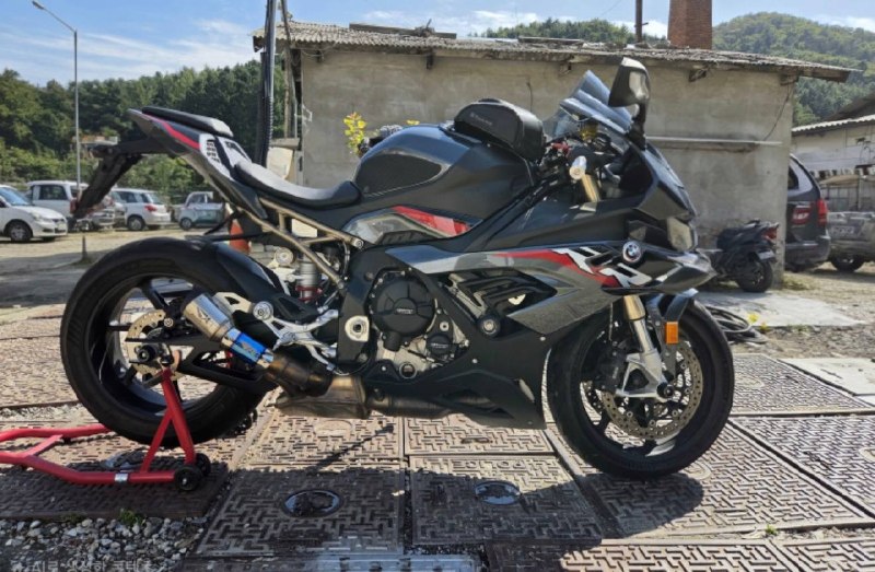 BMW S 1000 RR из Южной Кореи — фото 1 из 4