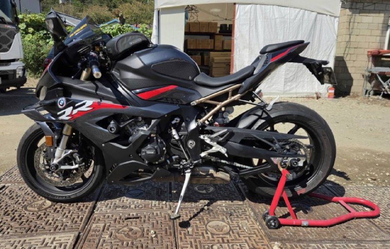 BMW S 1000 RR из Южной Кореи — фото 2 из 4