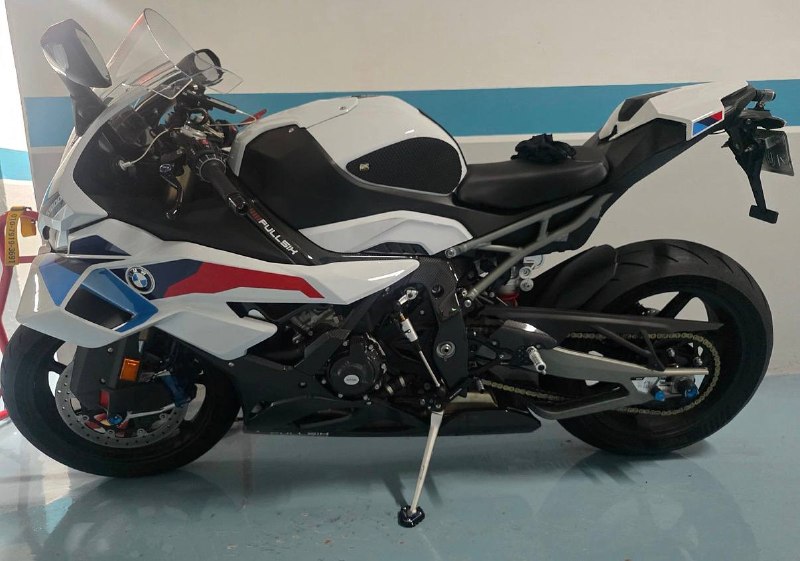 BMW S 1000 RR из Южной Кореи — фото 1 из 4
