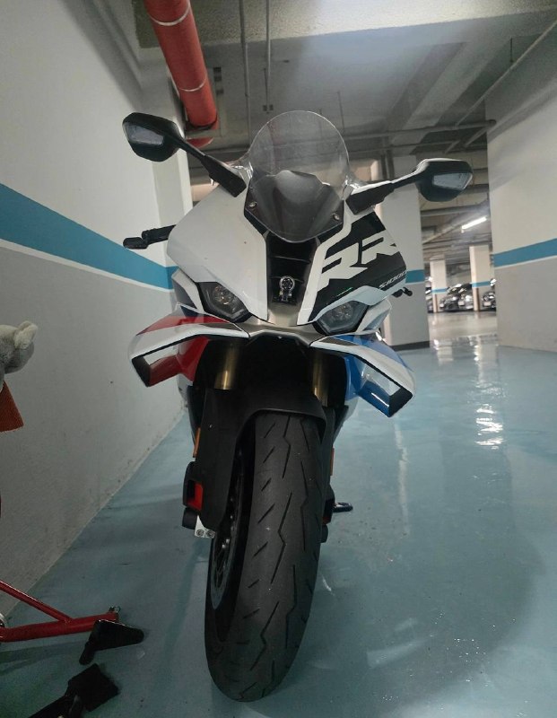BMW S 1000 RR из Южной Кореи — фото 2 из 4