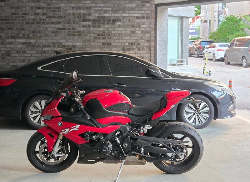 BMW S 1000 RR из Южной Кореи — фото 1 из 4
