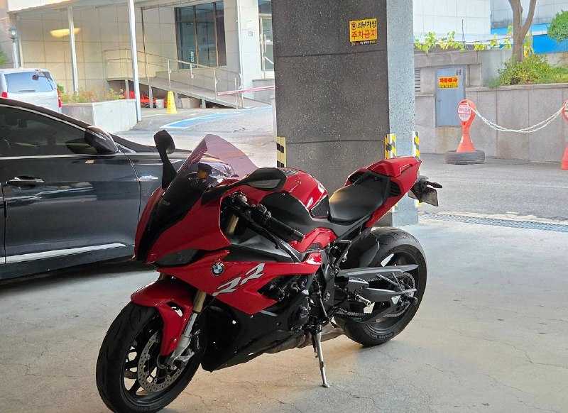 BMW S 1000 RR из Южной Кореи — фото 2 из 4