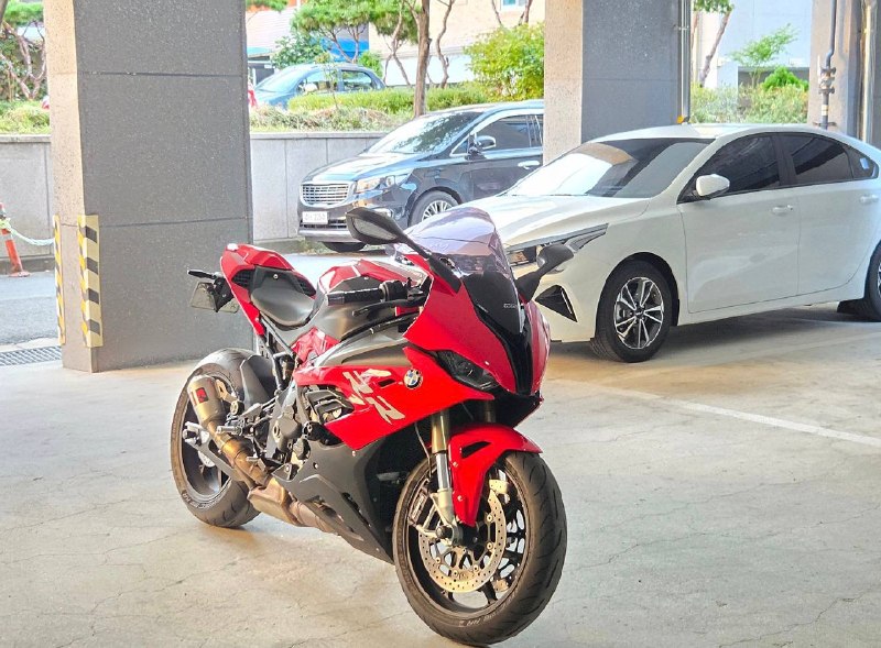 BMW S 1000 RR из Южной Кореи — фото 3 из 4