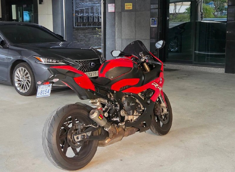 BMW S 1000 RR из Южной Кореи — фото 4 из 4