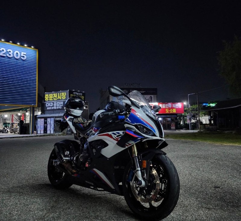BMW S 1000 RR M Package Carbon Edition из Южной Кореи — фото 1 из 4