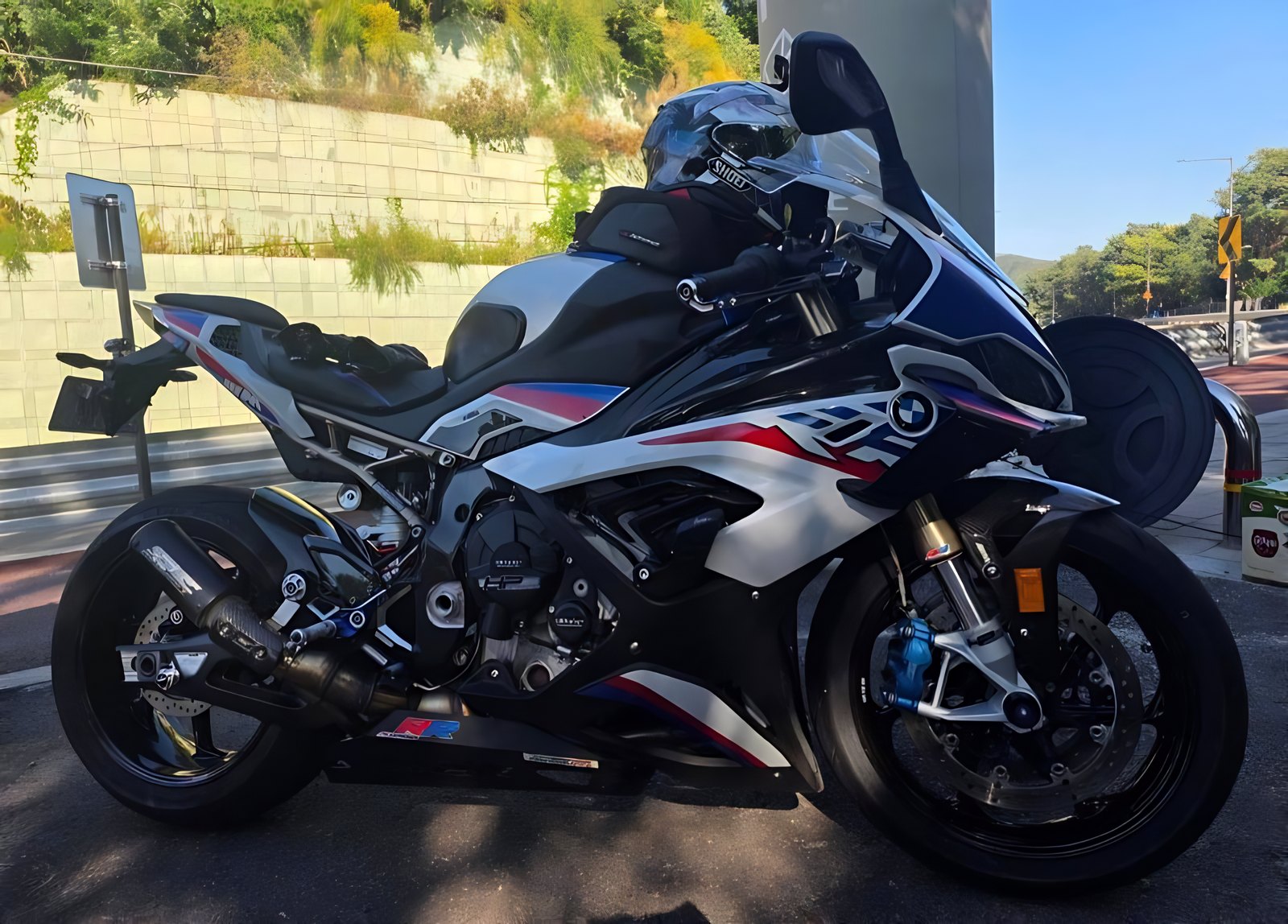 BMW S 1000 RR M Package Carbon Edition из Южной Кореи — фото 3 из 4
