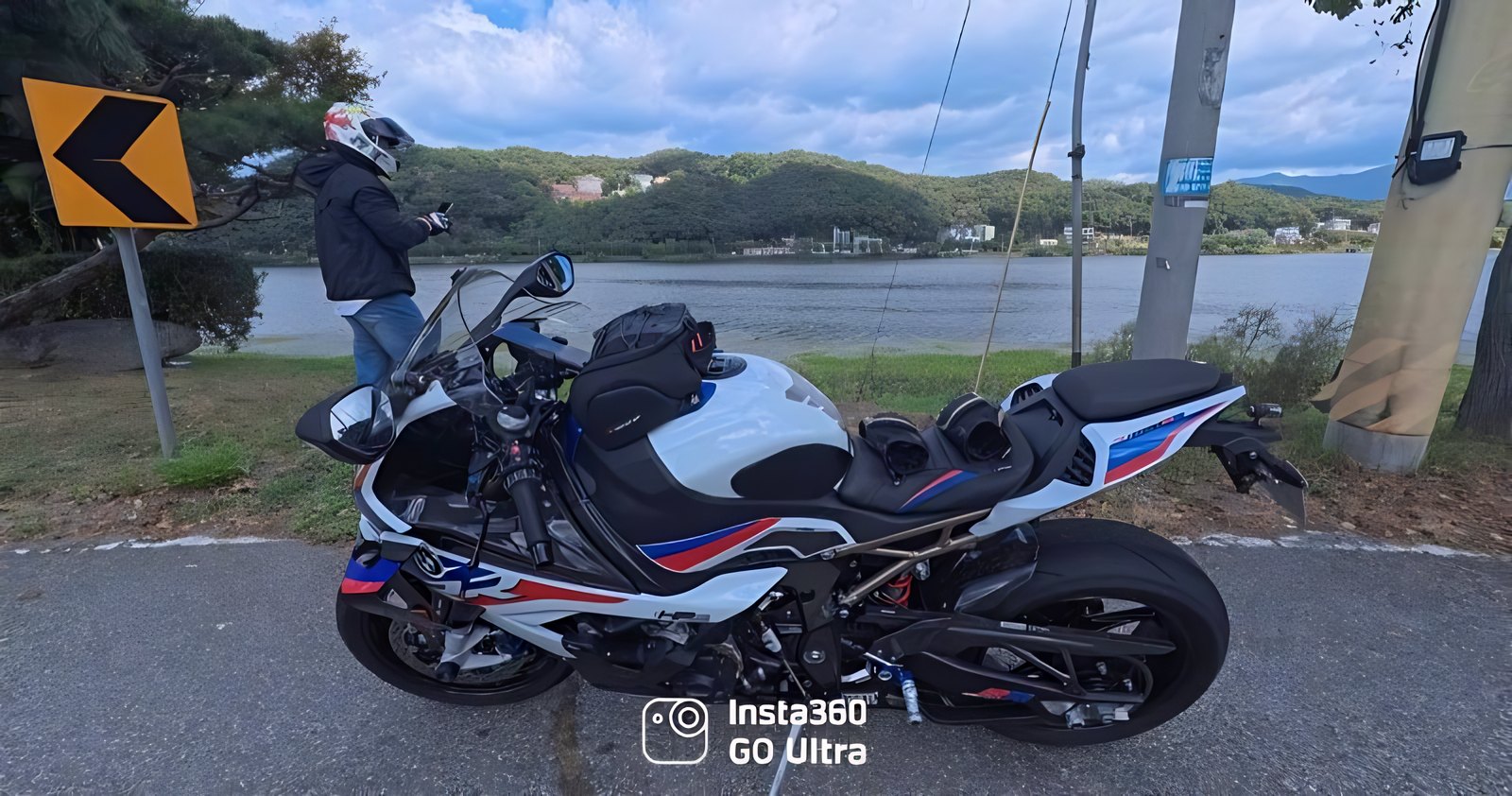 BMW S 1000 RR M Package Carbon Edition из Южной Кореи — фото 4 из 4