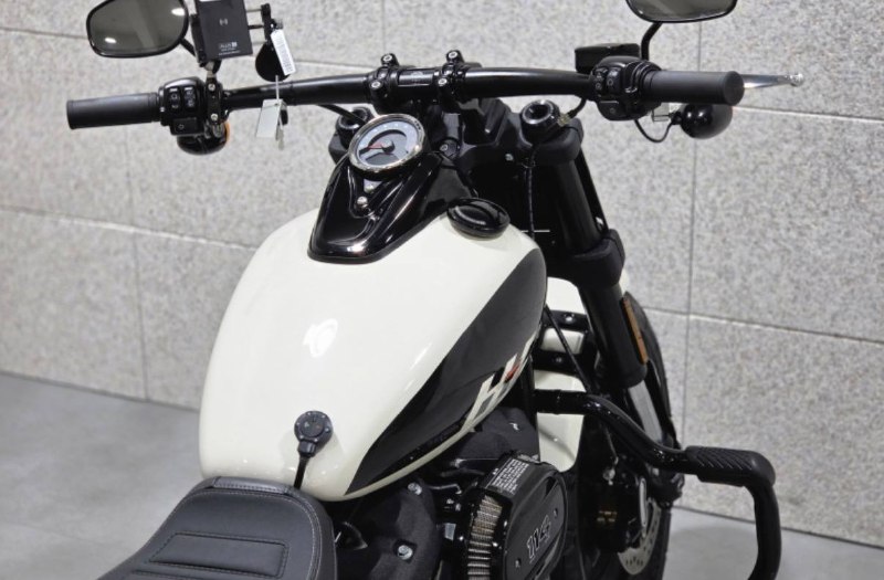 Harley-Davidson Fat Bob 114 из Южной Кореи — фото 3 из 4