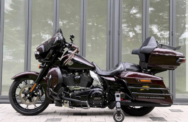 Harley-Davidson Street Glide Special 114 из Южной Кореи — фото 3 из 4