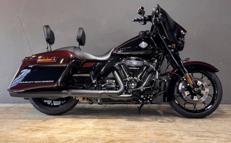 Harley-Davidson Street Glide Special 114 из Южной Кореи — фото 1 из 4