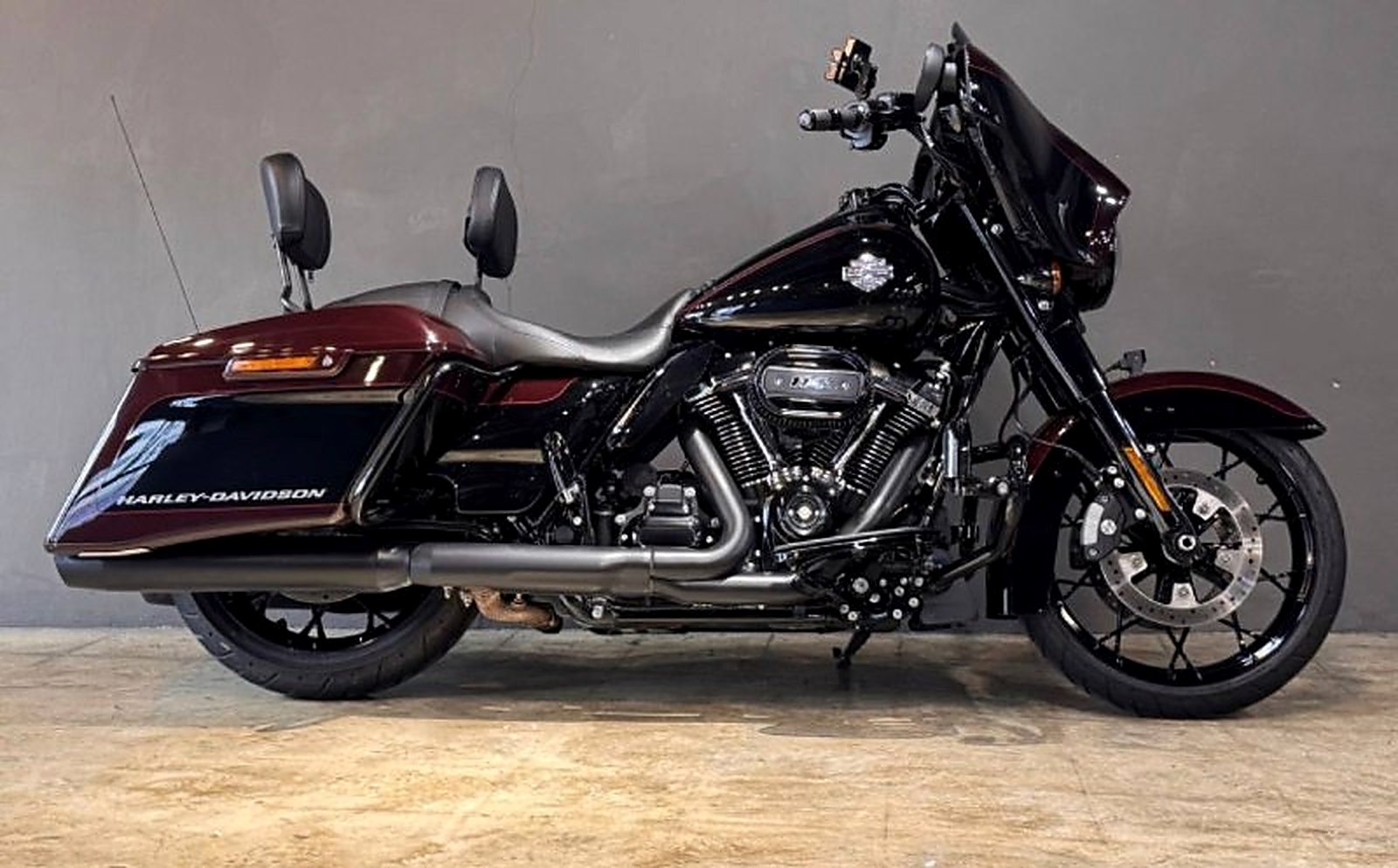 Harley-Davidson Street Glide Special 114 из Южной Кореи — фото 1 из 4