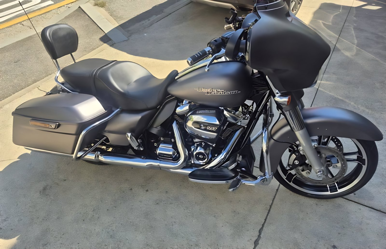 Harley-Davidson Street Glide Special 114 из Южной Кореи — фото 1 из 4