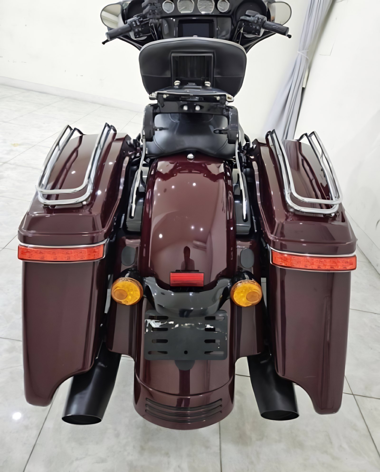 Harley-Davidson Street Glide Special 114 из Южной Кореи — фото 3 из 4