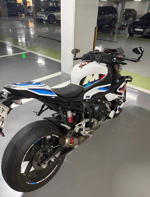 BMW S 1000 R из Южной Кореи — фото 3 из 4