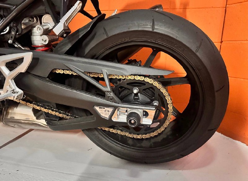 BMW S 1000 R из Южной Кореи — фото 2 из 4