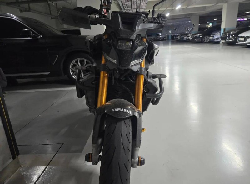 Yamaha MT-09 SP из Южной Кореи — фото 3 из 4