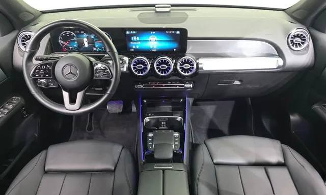 Mercedes-Benz GLB 200 d из Южной Кореи — фото 3 из 10