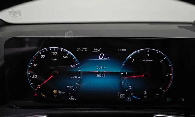 Mercedes-Benz GLB 200 d из Южной Кореи — фото 4 из 10
