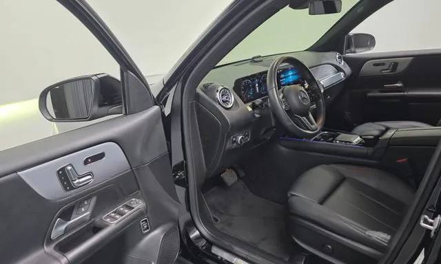 Mercedes-Benz GLB 200 d из Южной Кореи — фото 8 из 10