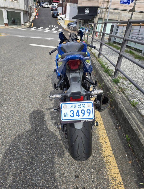 Suzuki GSX-R1000R из Южной Кореи — фото 3 из 4