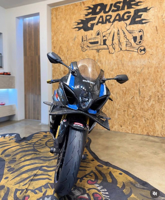 Suzuki GSX-R1000R из Южной Кореи — фото 4 из 4