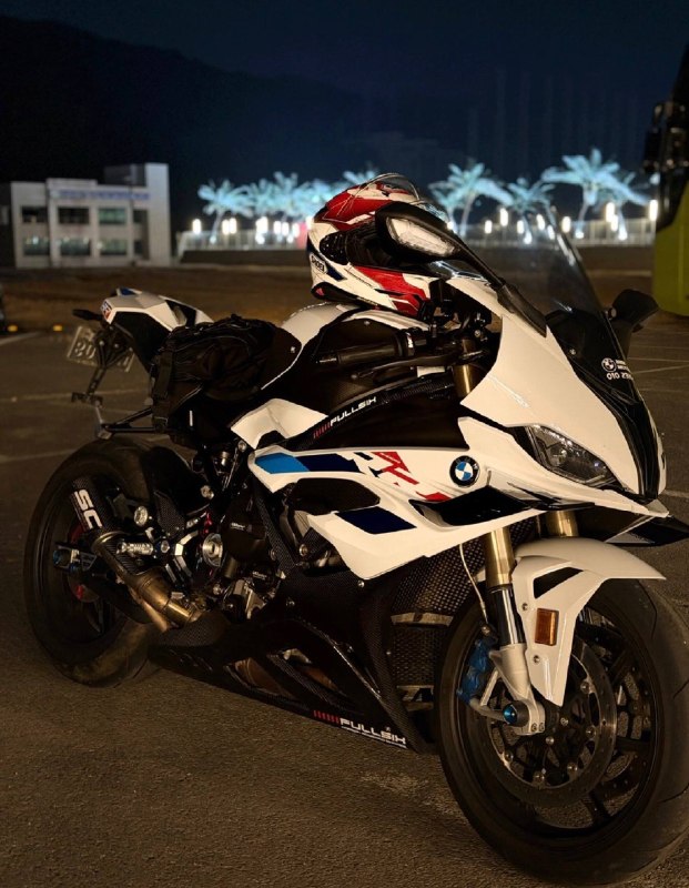 BMW S 1000 RR из Южной Кореи — фото 1 из 4