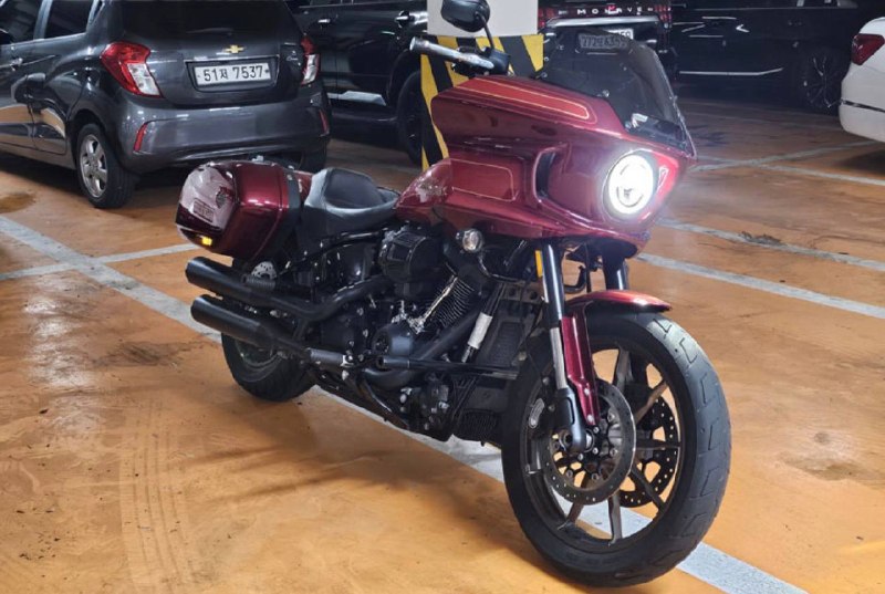 Harley-Davidson Low Rider ST из Южной Кореи — фото 1 из 4