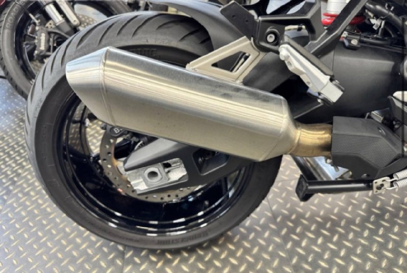 BMW S 1000 XR из Южной Кореи — фото 3 из 4