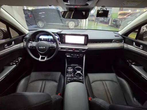 Kia K5 из Южной Кореи — фото 3 из 10
