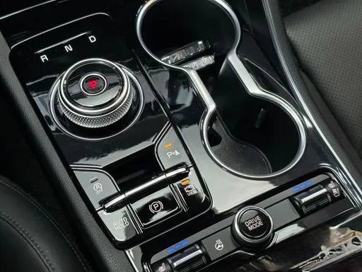 Kia K5 из Южной Кореи — фото 5 из 10