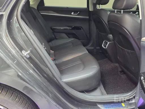 Kia K5 из Южной Кореи — фото 7 из 10
