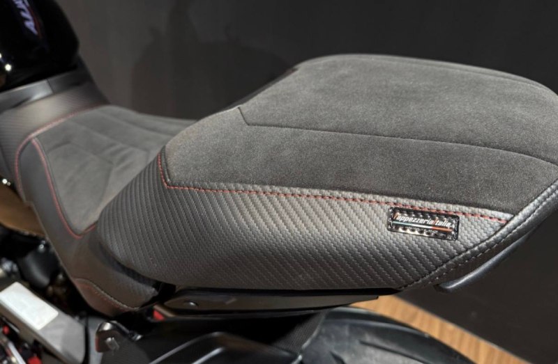 Ducati Diavel V4 из Южной Кореи — фото 3 из 4