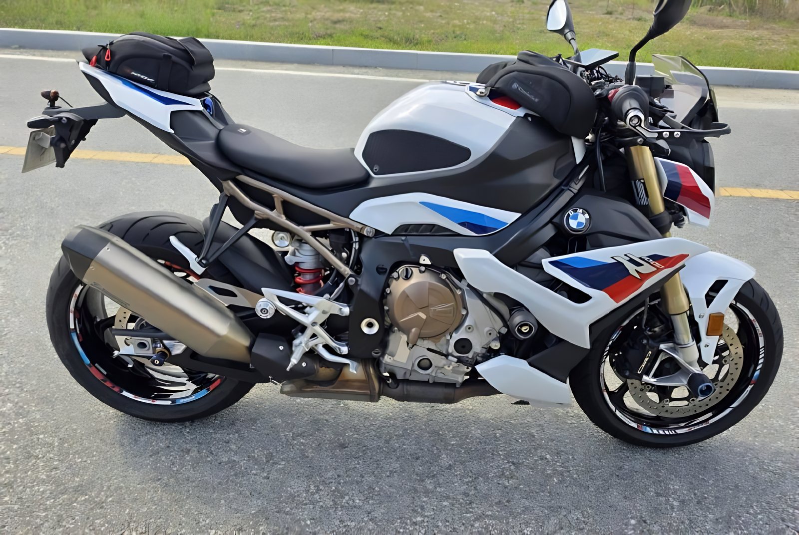 BMW S 1000 R из Южной Кореи — фото 1 из 4