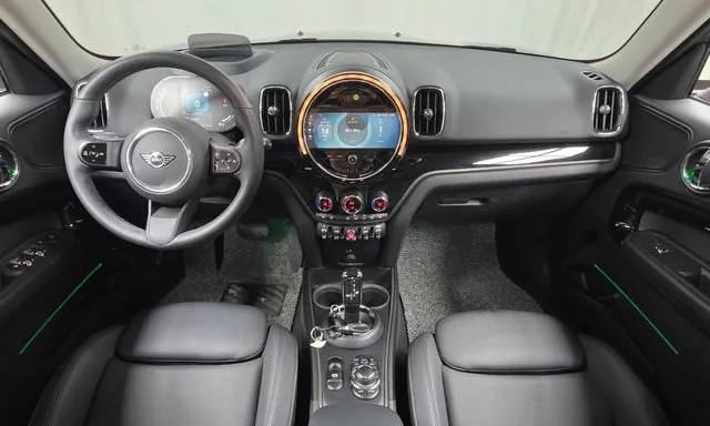 MINI Cooper Countryman из Южной Кореи — фото 3 из 10