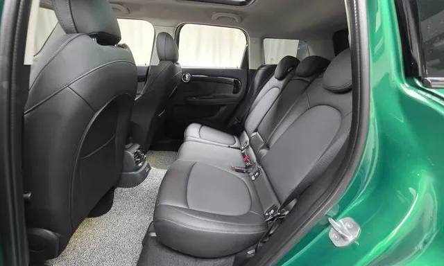 MINI Cooper Countryman из Южной Кореи — фото 7 из 10