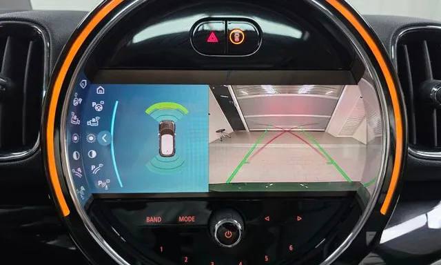 MINI Cooper Countryman из Южной Кореи — фото 9 из 10