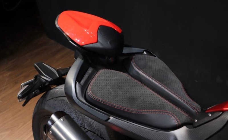MV Agusta Rush 1000 — лимитированная серия из Южной Кореи — фото 2 из 4