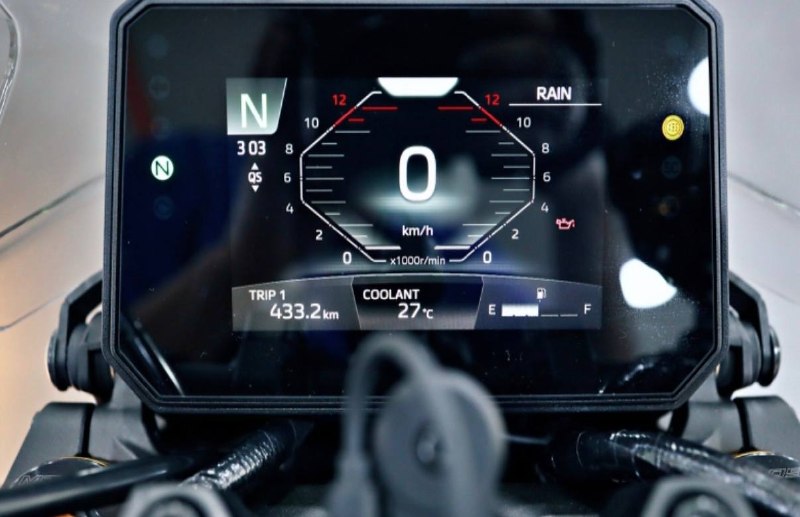 Yamaha MT-09 SP из Южной Кореи — фото 3 из 4