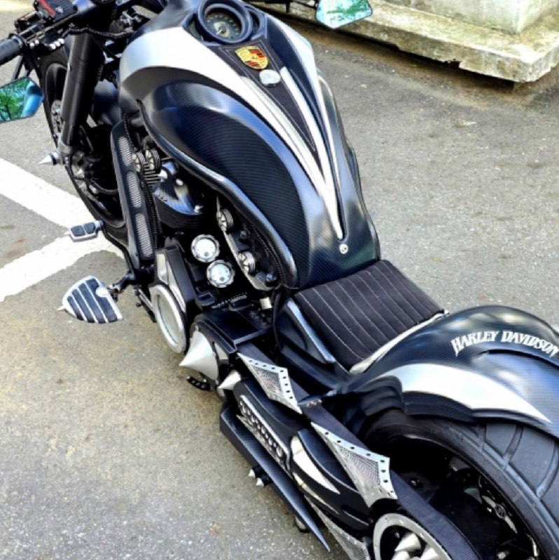 Harley-Davidson V-Rod Custom из Южной Кореи — фото 3 из 4