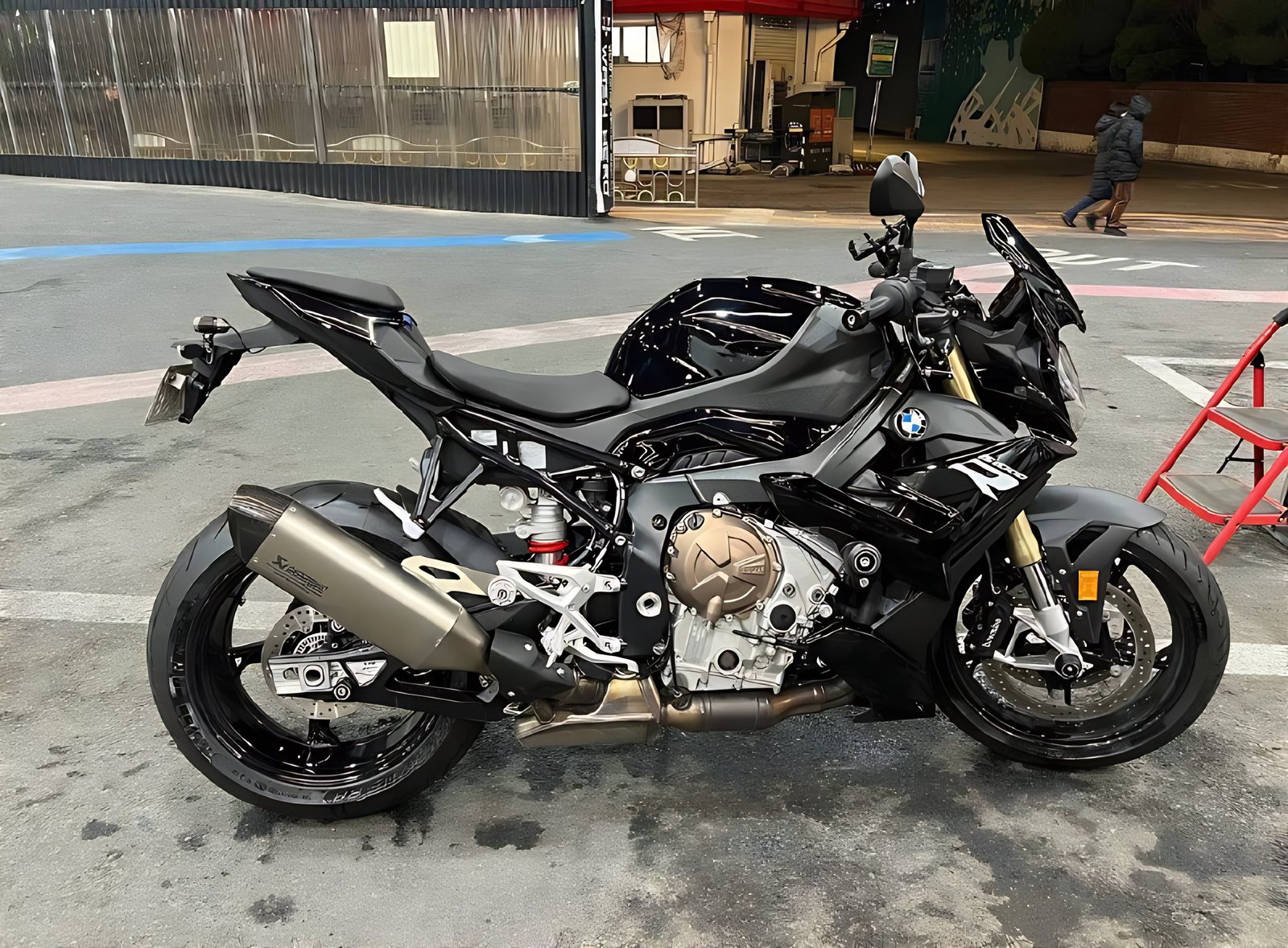 BMW S 1000 R из Южной Кореи — фото 1 из 4